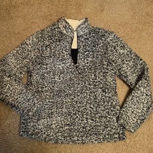 🐣Soft and fuzzy quarter zip🐣